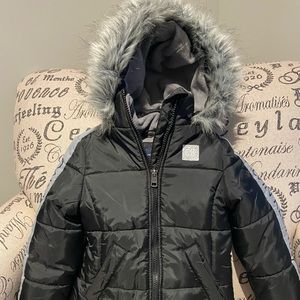 NWT TODDLER GIRLS LOGO STRIPE ZIP HOOD PUFFER COAT